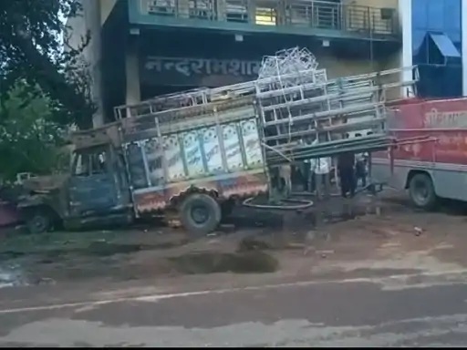 अंबाला में तेंट दुकान में आग लगने की तस्वीर