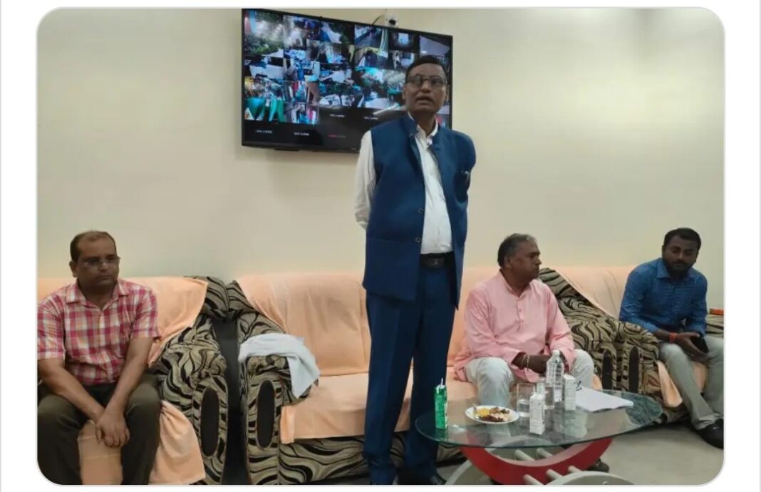कुलपति निरीक्षण शिक्षा