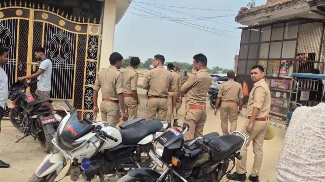 पुलिस घटना की जांच कर रही है