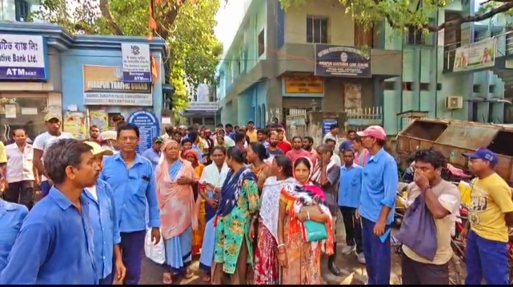 सफाई कर्मचारी विरोध प्रदर्शन नोएडा