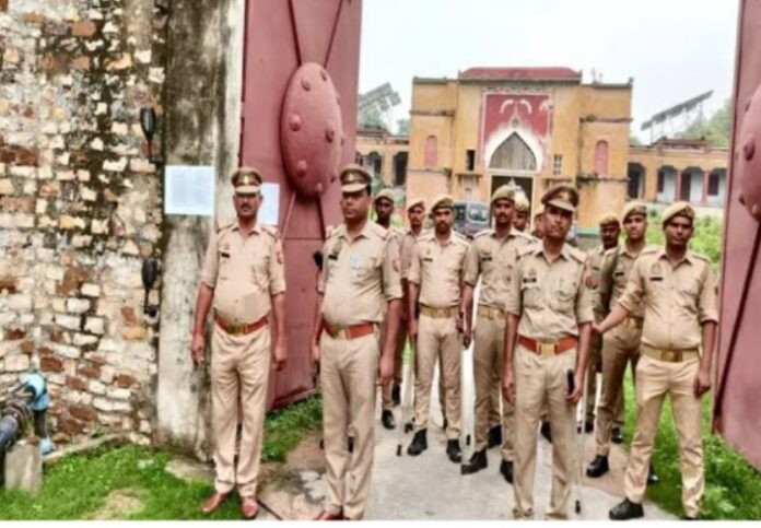 प्रतापगढ़ कुंडा में राजा भैया का हाउस अरेस्ट