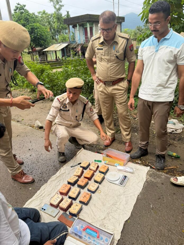 चाचर में हेरोइन की तस्करी का खुलासा