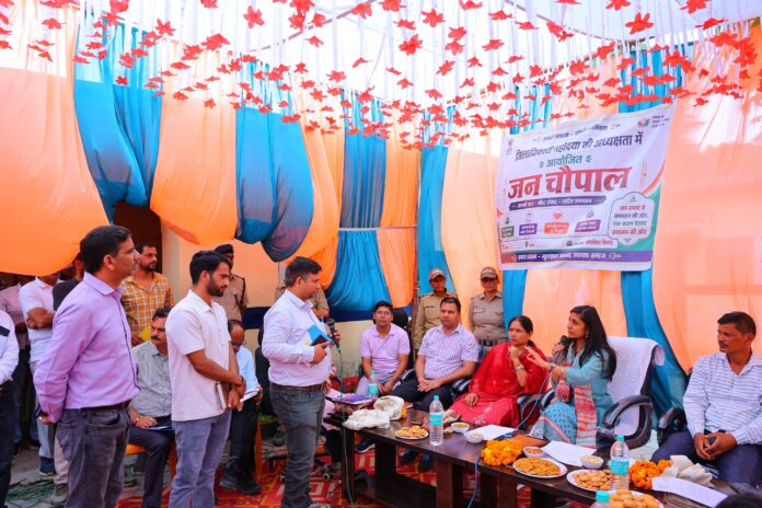 पौड़ी के धुमाकोत में ग्रामीण समस्याएं पौड़ी के धुमाकोत में ग्रामीण समस्याएं