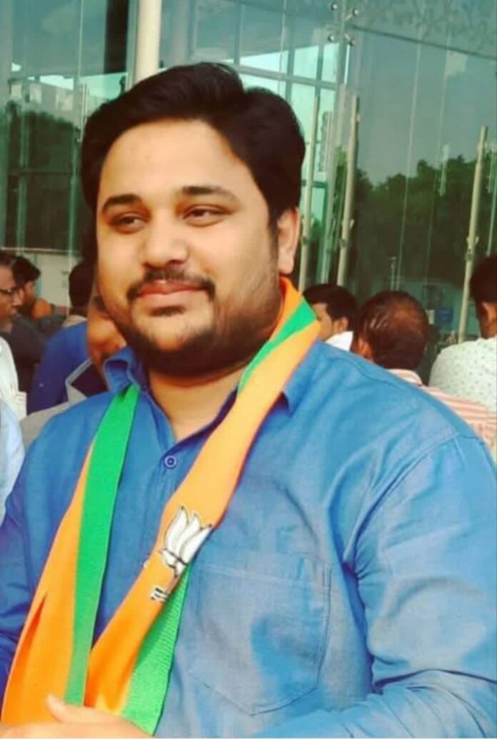शैक्षिक योग्यता और अनुभव पर आधारित जिम्मेदारी