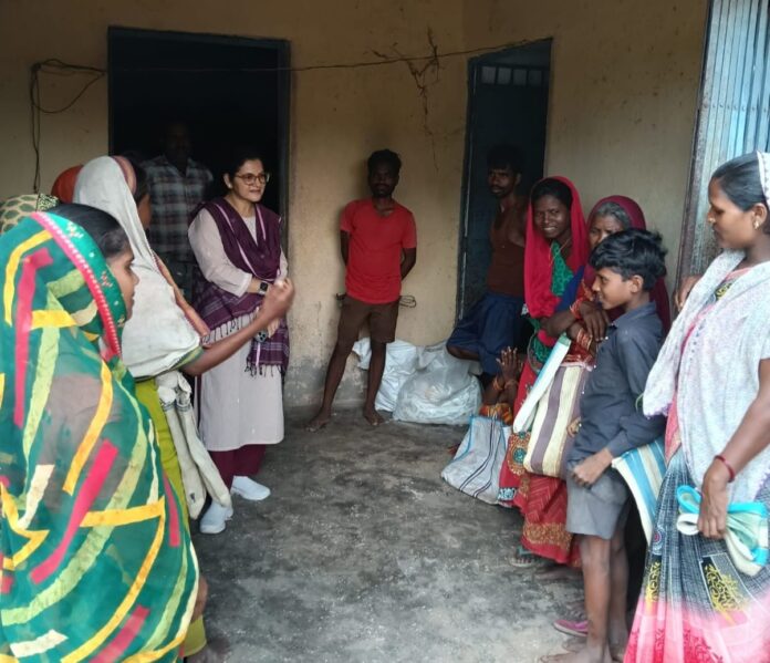 कलेक्टर निरीक्षण करतीं कलेक्टर