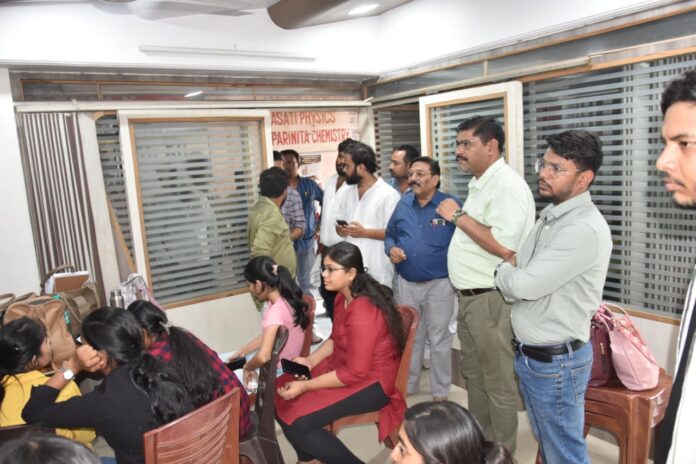 शिक्षा सुरक्षा जांच की जा रही है