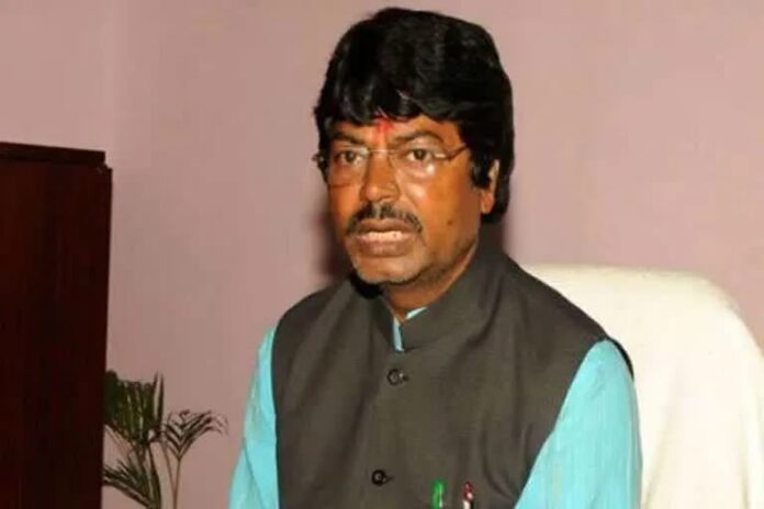 पूर्व मंत्री योगेंद्र साव की फाइल फोटो