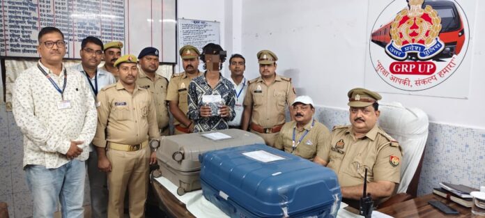 कोडीन तस्कर की गिरफ्तारी का छाया चित्र
