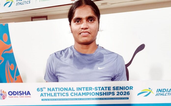 मध्य प्रदेश राज्य एथलेटिक्स अकादमी की खिलाड़ी नितिका आकरे ने शानदार प्रदर्शन किया