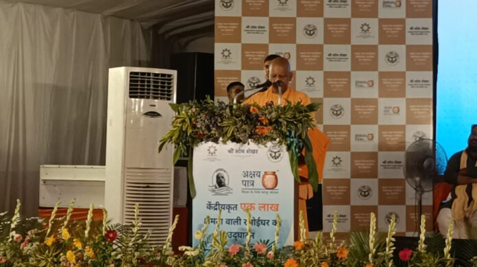 पौष्टिक भोजन गोरखपुर में बच्चों के लिए