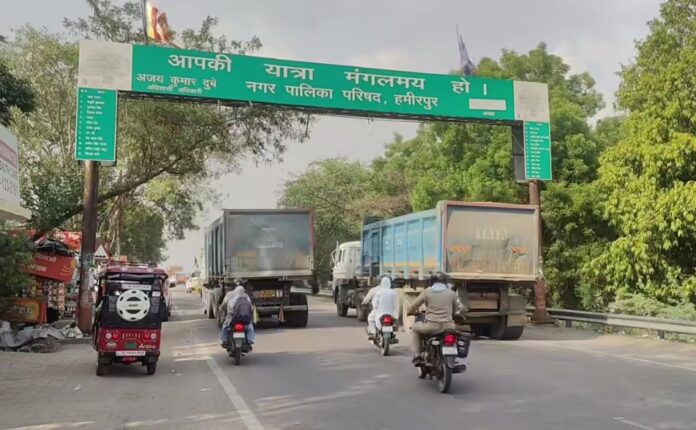 यमुना नदी के पुल मरम्मत का कार्य