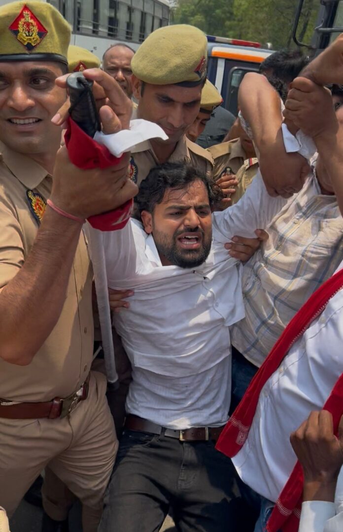 योगी आदित्यनाथ का दौरा विफल हो गया