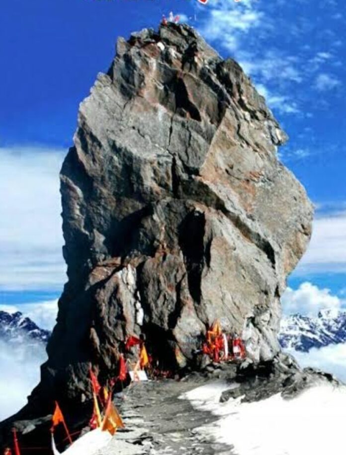 श्रीखंड महादेव की पूजा