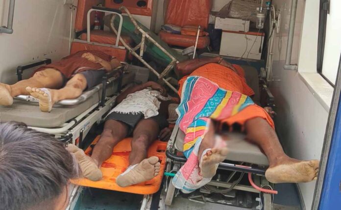 हादसे के बाद मृतकों के शव