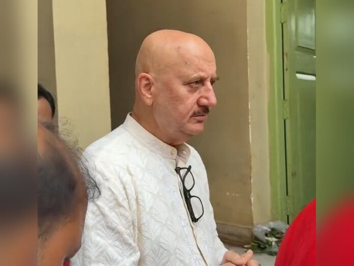 अनुपम खेर की जीवनी और फिल्में