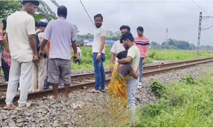 रोते बिलखते मृतक के परिजन