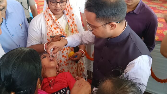 सारण में पल्स पोलियो अभियान का शुभारंभ