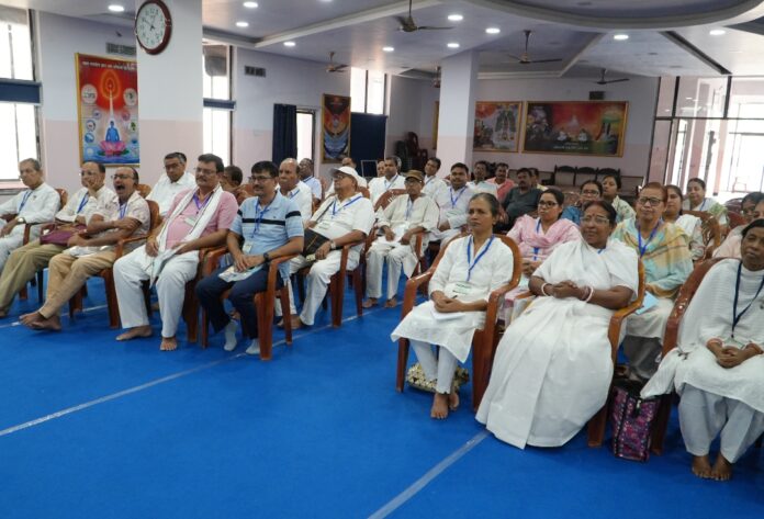 प्राकृतिक चिकित्सा एवं राजयोग मेडिटेशन शिविर का उद्घाटन