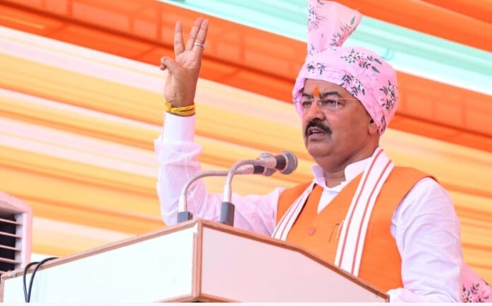 केशव प्रसाद मौर्य की फोटो