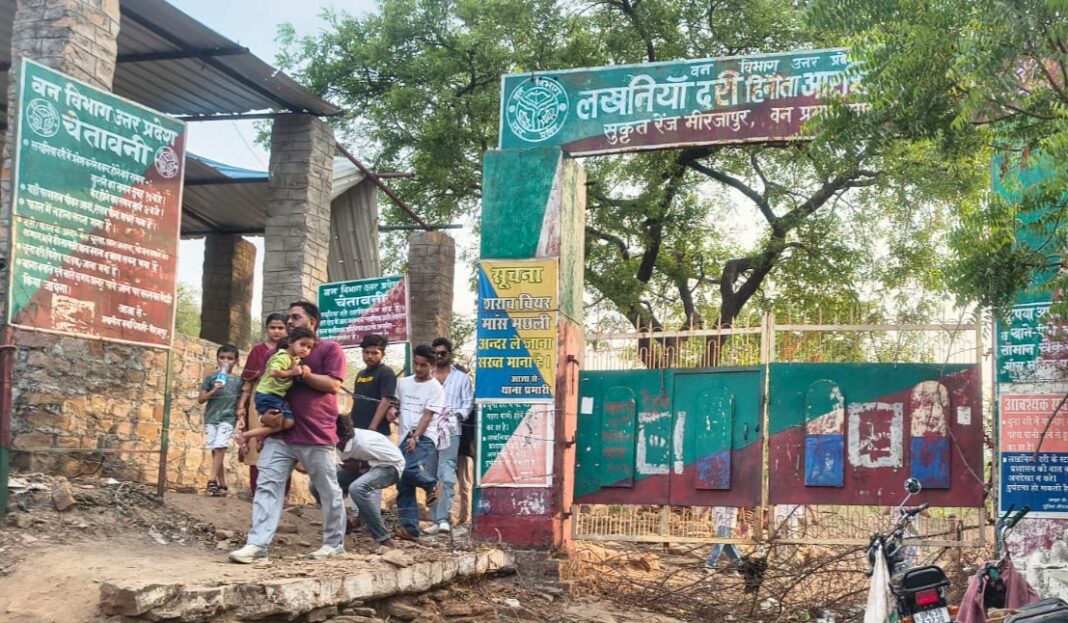 लखनियां दरी हस्तशिल्प बाजार लखनऊ