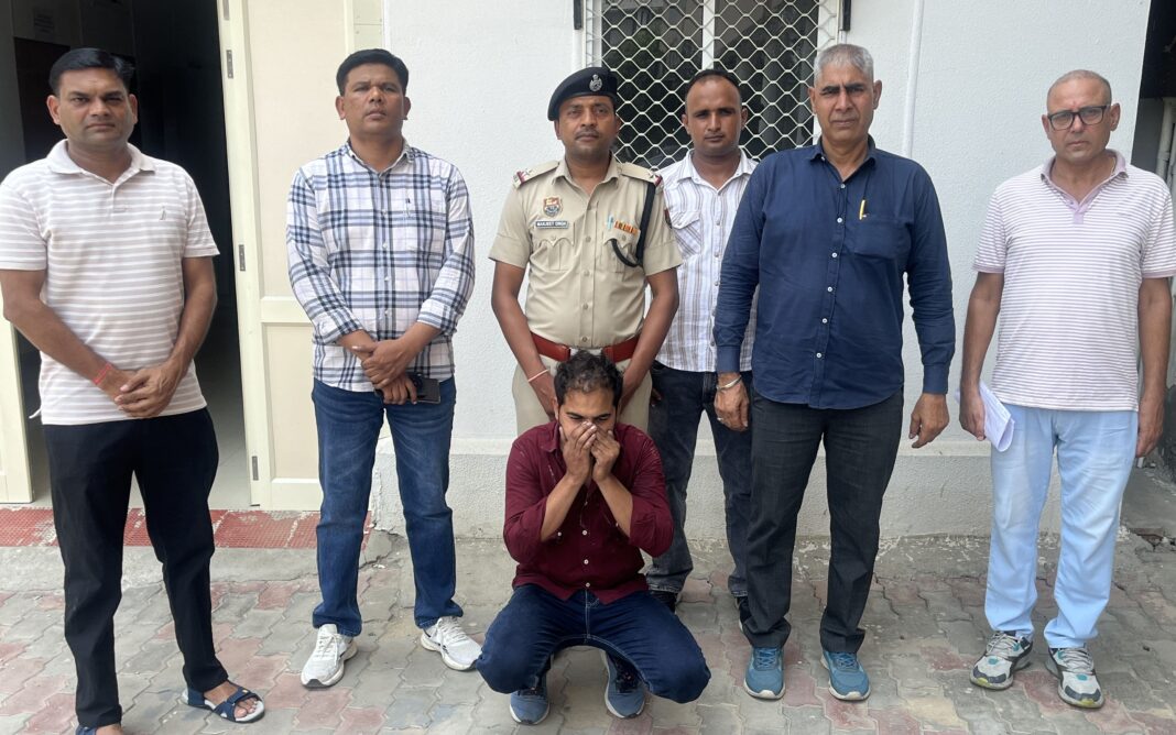नशा तस्करी का दूसरा आरोपी पुलिस की गिरफ्त में नशा तस्करी का दूसरा आरोपी पुलिस गिरफ्त में