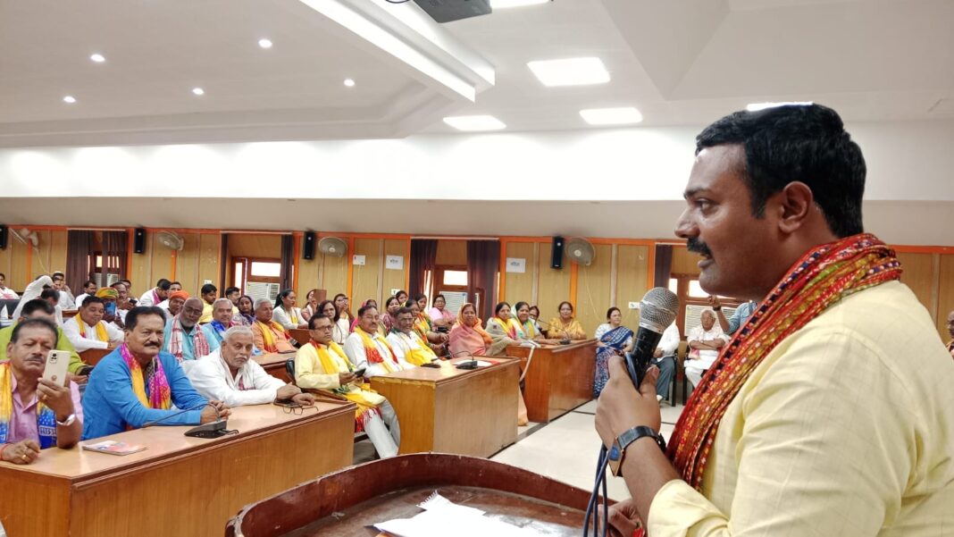 भाजपा नेता की फोटो वायरल हुई है भाजपा नेता की फोटो वायरल हुई है