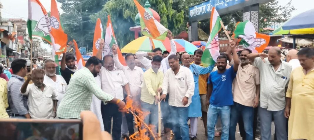 अररिया फोटो: पुतला दहन का वीडियो वायरल हो रहा है अररिया पुतला दहन वीडियो वायरल