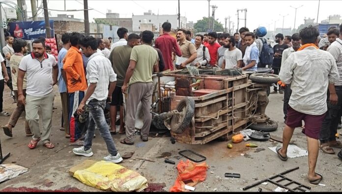 पुलिस घटना स्थल पर जानकारी