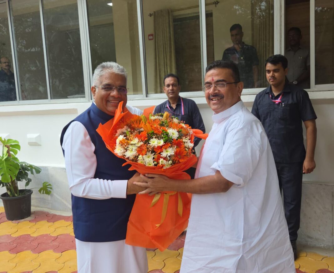 शुभेंदु अधिकारी और भूपेंद्र यादव की दोस्ती की कहानी शुभेंदु अधिकारी और भूपेंद्र यादव की तस्वीर