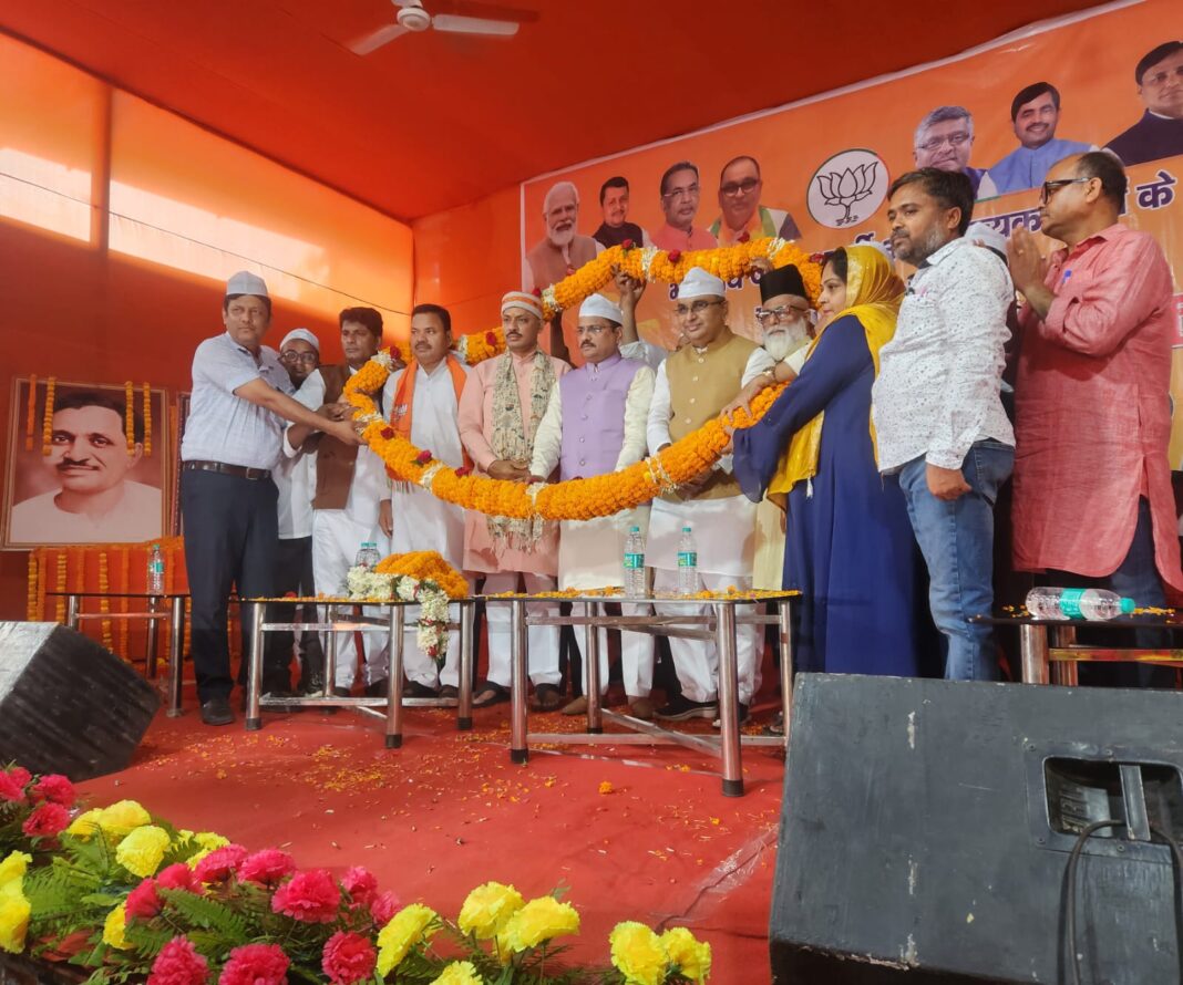 नवनियुक्त प्रदेश अध्यक्ष ने संभाला अपना पहला दायित्व कार्यक्रम नवनियुक्त प्रदेश अध्यक्ष की तस्वीर