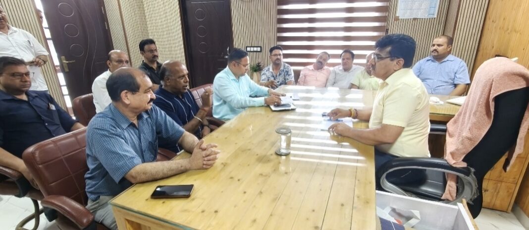 अघोषित बिजली कट और लो वोल्टेज की बढ़ती समस्या का समाधान क्या? अघोषित बिजली कट की समस्या