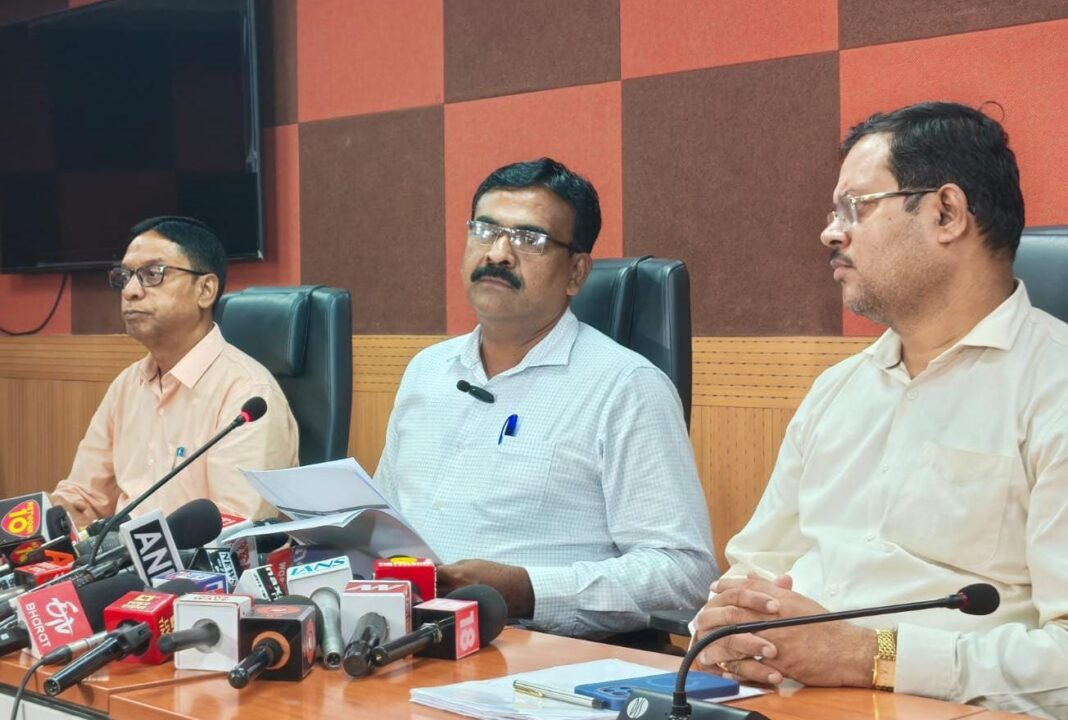 मुख्य निर्वाचन पदाधिकारी का प्रेस वार्ता आयोजित किया गया निर्वाचन पदाधिकारी का प्रेस वार्ता