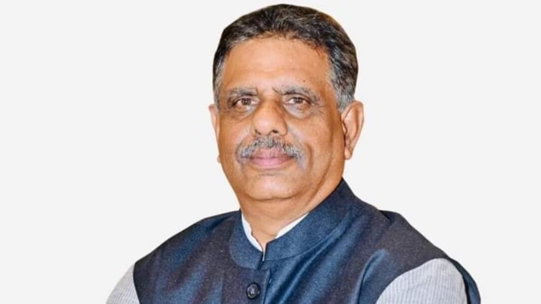 राष्ट्रीय डॉक्टर्स डे की पूर्व संध्या पर चिकित्सा मंत्री ने दी बधाई राष्ट्रीय डॉक्टर्स डे की बधाई देना