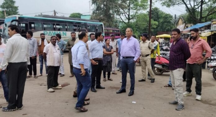 मेदिनीपुर बस टर्मिनल का निरीक्षण