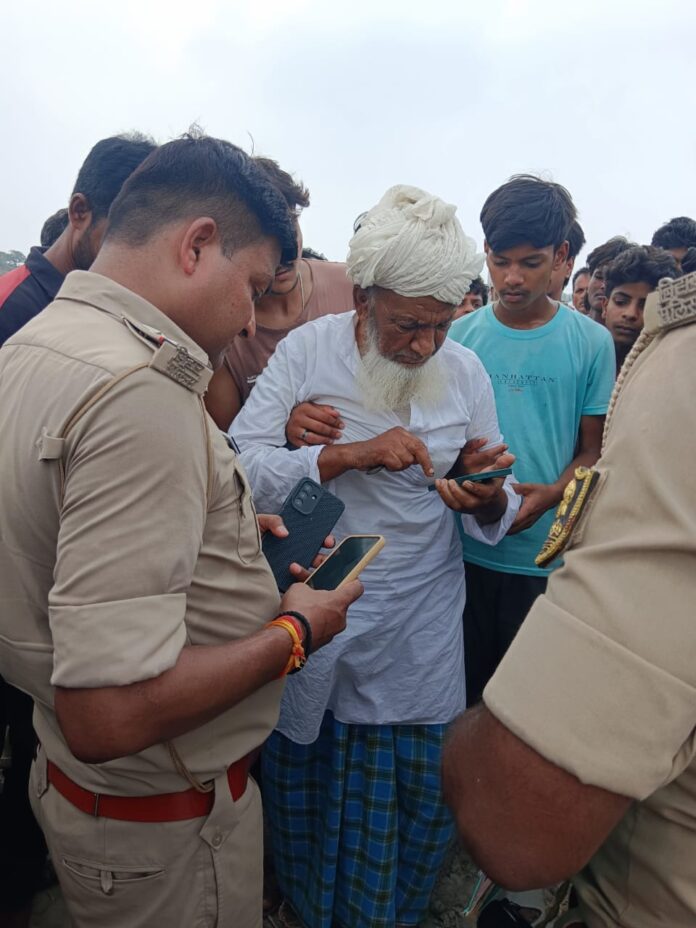 बिलखते मृतक के परिजन की दर्दनाक तस्वीरें