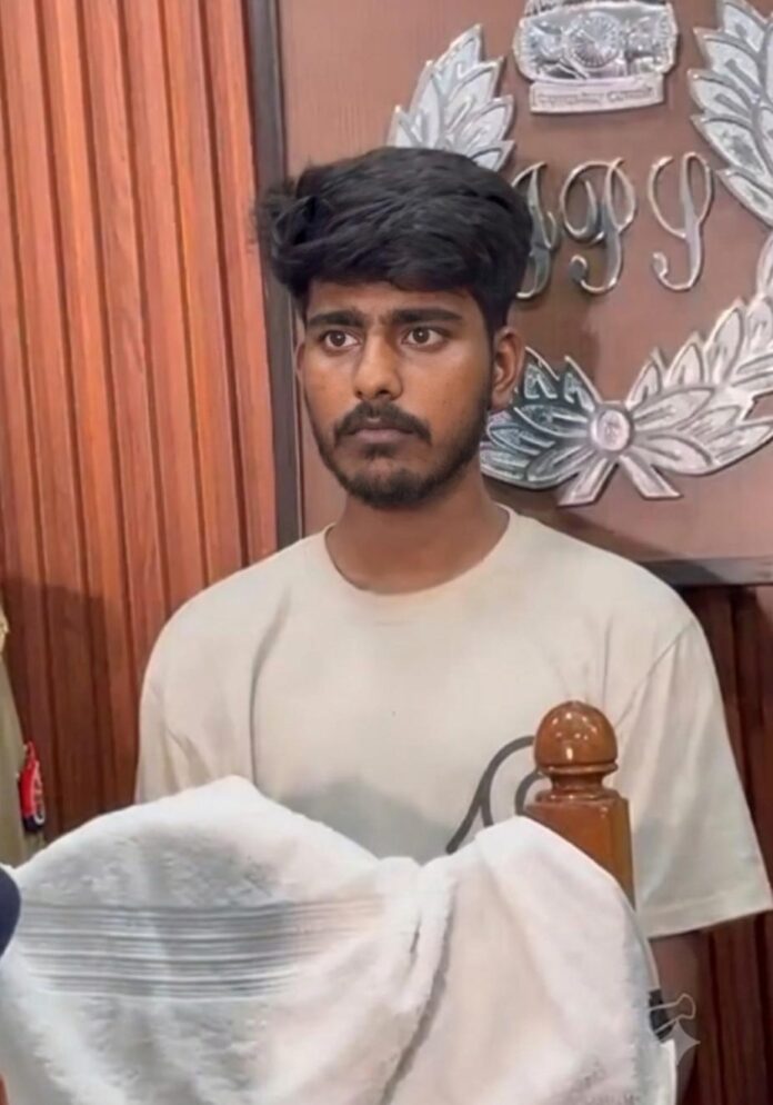 शातिर अपराधी गिरफ्तार किये गए शातिर अपराधी गिरफ्तार किये गए