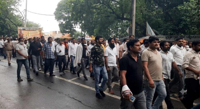 संघ कर्मचारी प्रदर्शन की तस्वीर