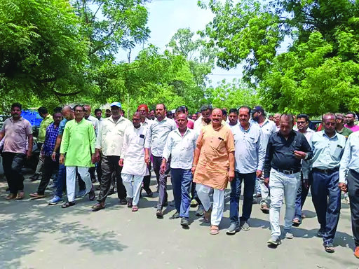 मंदसौर चाकूबाजी की मांग मंदसौर चाकूबाजी की मांग