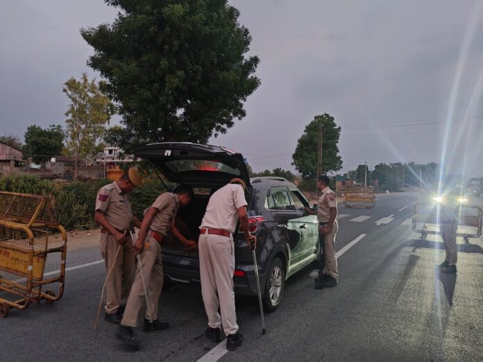 विशेष यातायात अभियान की तस्वीर
