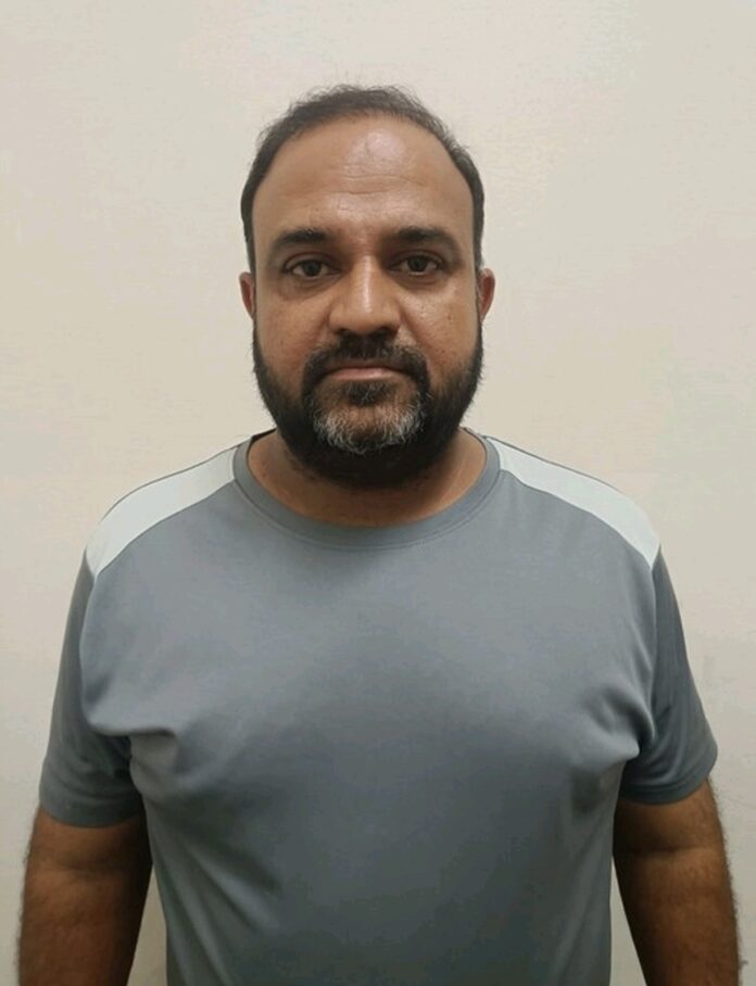 पाकिस्तानी खुफिया एजेंसी आईएसआई का फंडिंग एजेंट पाकिस्तानी खुफिया एजेंसी आईएसआई का फंडिंग एजेंट
