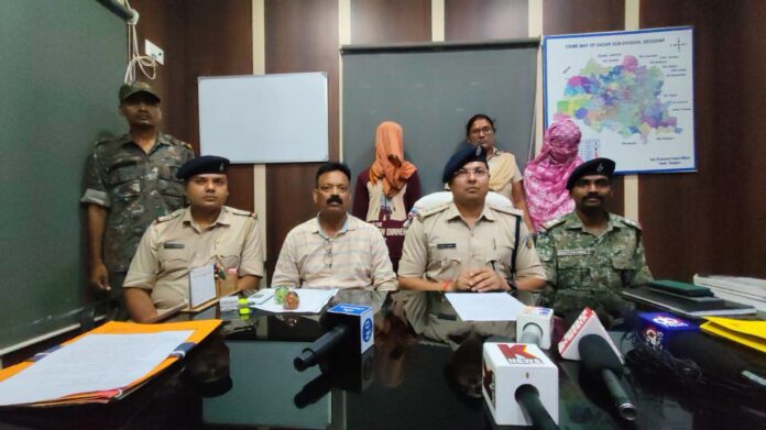 डबल मर्डर का खुलासा 24 घंटे में डबल मर्डर का खुलासा 24 घंटे में