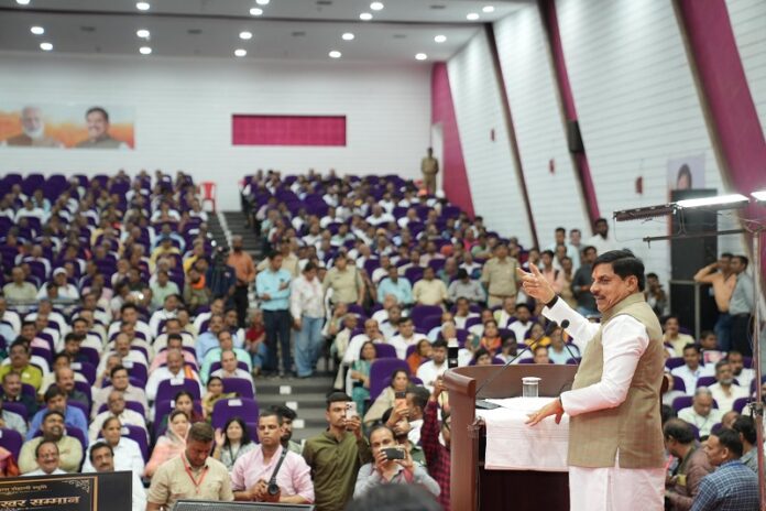 मुख्यमंत्री जबलपुर समारोह मुख्यमंत्री जबलपुर समारोह
