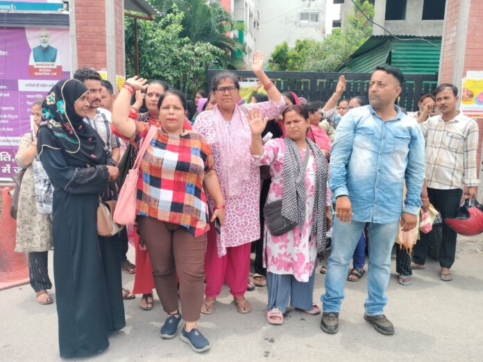 डॉक्टर तबादला विरोध प्रदर्शन डॉक्टर तबादला विरोध प्रदर्शन