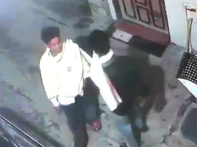 चारामा पुलिस थाना में चोरी की वारदात चारामा पुलिस थाना में चोरी की वारदात