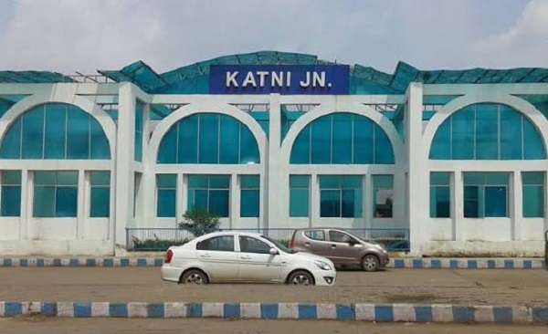रेल यात्रियों को निशाना बनाने वाला चोर गिरोह रेल यात्रियों को निशाना बनाने वाला चोर गिरोह