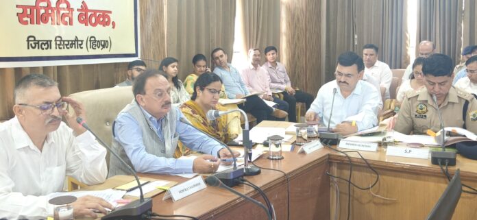 नाहन समिति अध्यक्ष उद्योग मंत्री