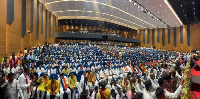 अपना दल कार्यक्रम उपस्थित कार्यकर्ताओं की भूमिका अपना दल कार्यक्रम उपस्थित कार्यकर्ताओं की भूमिका