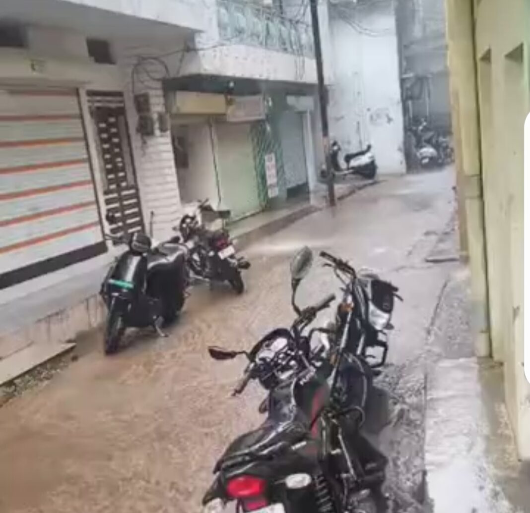 झमाझम बारिश से मिली राहत और गर्मी से निजात बारिश से मिली राहत