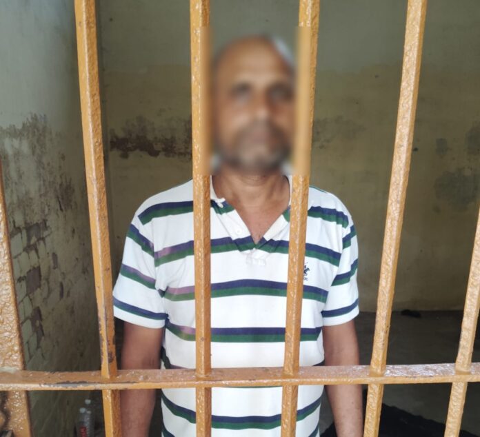 पुलिस ने दबोचा गोरी को पासपोर्ट धोखाधड़ी पुलिस ने दबोचा गोरी को पासपोर्ट धोखाधड़ी