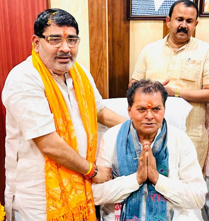 बाबा गंभीरनाथ कार्यालय में कार्यभार ग्रहण